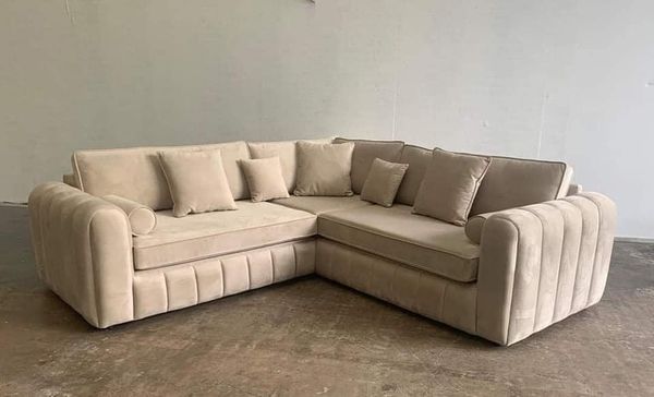 Lilly Sofa - Image 12