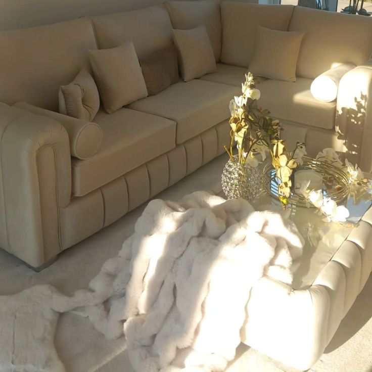 Lilly Sofa - Image 2